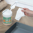 lingettes désinfectantes pour cage de la marque Kavee utilisées pour nettoyer les panneaux d'une cage transparente