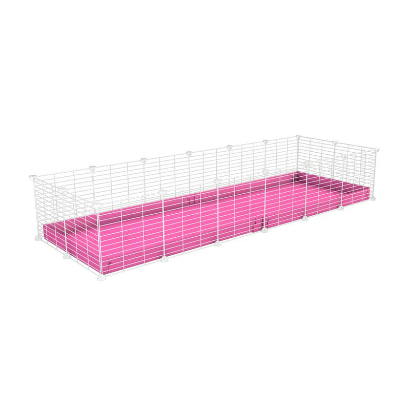 une cavy cage 6x2 pour cochons d'inde avec coroplast rose et grilles blanches fines avec petits trous de kavee
