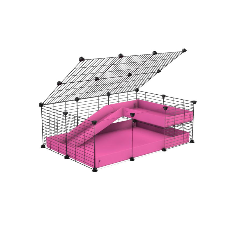 une cavy C&C cage 3x2 pour cochons d'inde avec panneaux transparents en plexiglass avec une rampe un loft un couvercle un coroplast rose et grilles