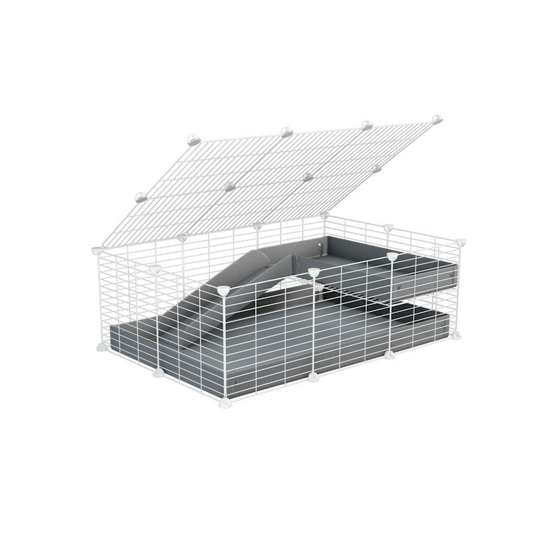 une kavee cage 3x2 pour cochons d'inde avec une rampe un loft un toit un coroplast gris et grilles blanches ok pour bebes
