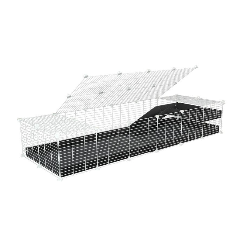 une cavy cage 6x2 pour cochons d'inde avec une rampe un loft un toit un coroplast noir et grilles blanches de kavee