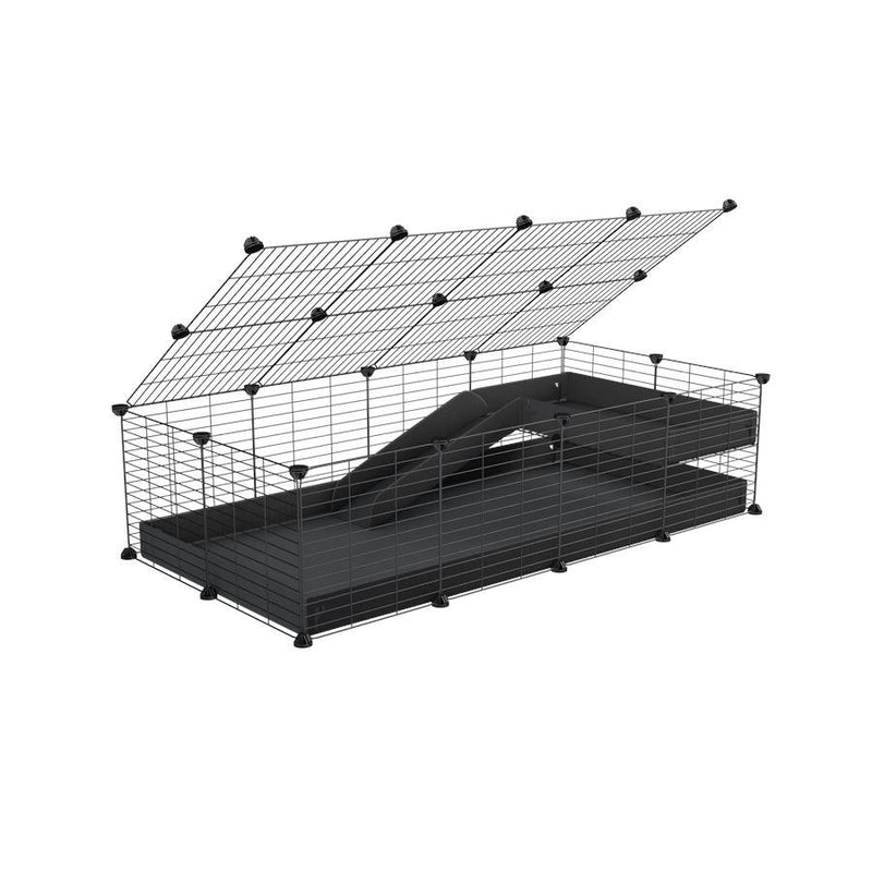 une kavee cage 4x2 pour cochons d'inde avec une rampe un loft un couvercle un coroplast noir grilles