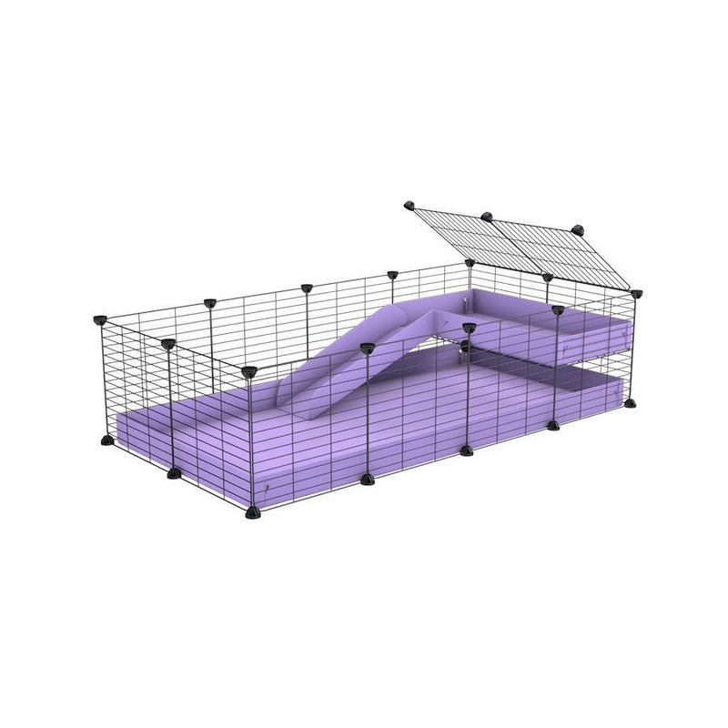 une cavy cage 4x2 pour cochons d'inde avec une rampe un loft un coroplast violet lilas et grilles fines sans danger de kavee