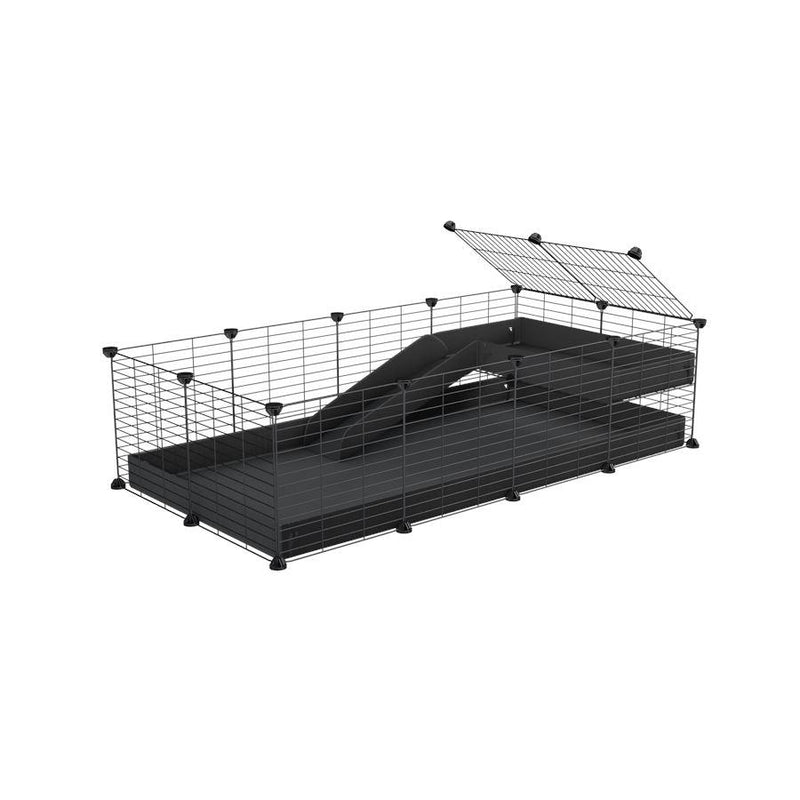 une cavy cage 4x2 pour cochons d'inde avec une rampe un loft un coroplast noir et grilles fines sans danger de kavee