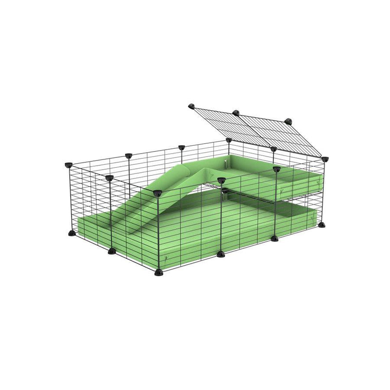 une cavy cage 3x2 pour cochons d'inde avec une rampe un loft un coroplast vert pistache et grilles fines