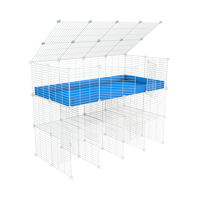une kavee cage C&C 4x2 pour cobayes cochons d'inde avec double rehausseur correx bleu et grilles blanches maillage fin