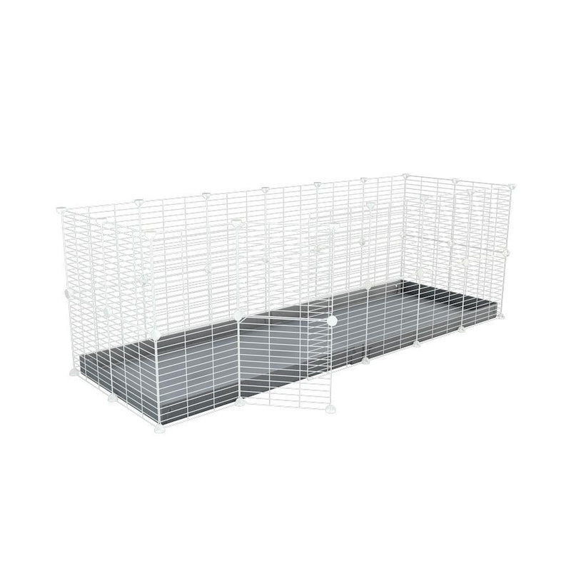 Une cavy cage 6x2 pour lapin avec un coroplast gris et des grilles blanches a maillage fin par kavee