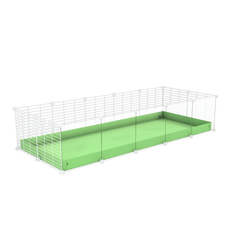 une cavy cage 5x2 avec panneaux transparents en plexiglass  pour cochons d'inde avec coroplast vert pistache et grilles blanches fines avec petits trous de kavee