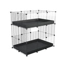Une kavee cage double deux etages 3x2  avec panneaux transparents en plexiglass pour cochons d'inde avec coroplast noir et grilles avec petits trous